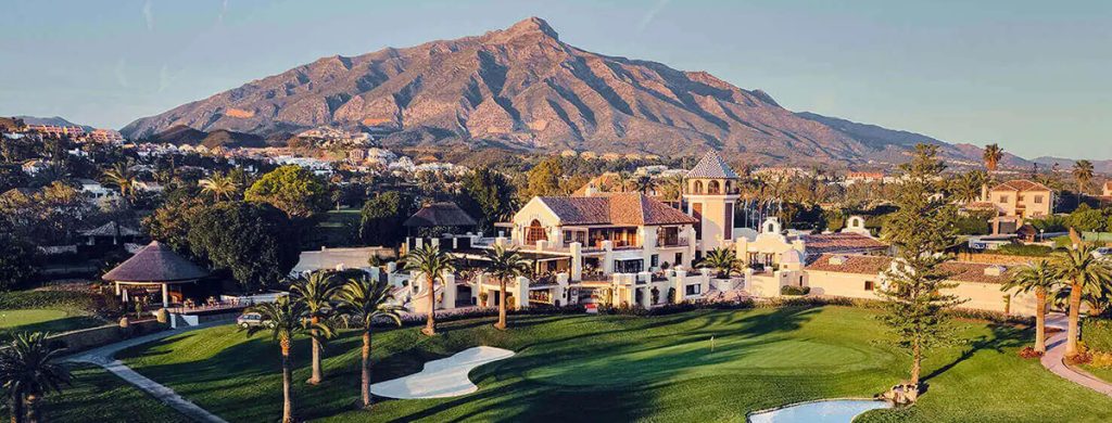 6 Campos de golf únicos en la Costa del Sol. Descubra los campos de golf más prestigiosos de la Costa del Sol. Destinos exclusivos que ofrecen el máximo placer deportivo en un impresionante entorno natural.